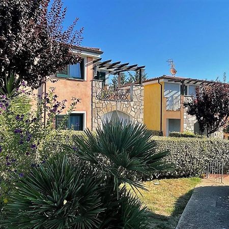 Апартаменты Affittimoderni Santa Maria Coghinas Экстерьер фото